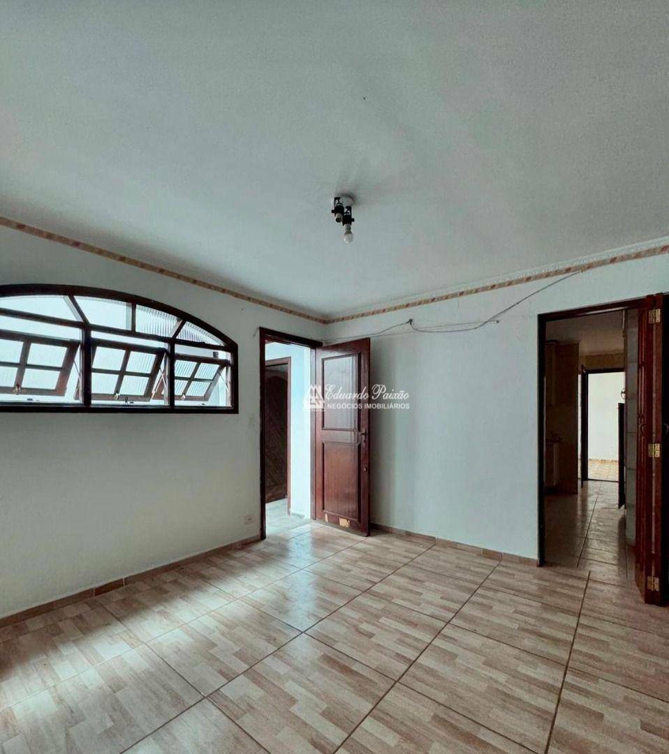 Casa à venda com 2 quartos, 100m² - Foto 5