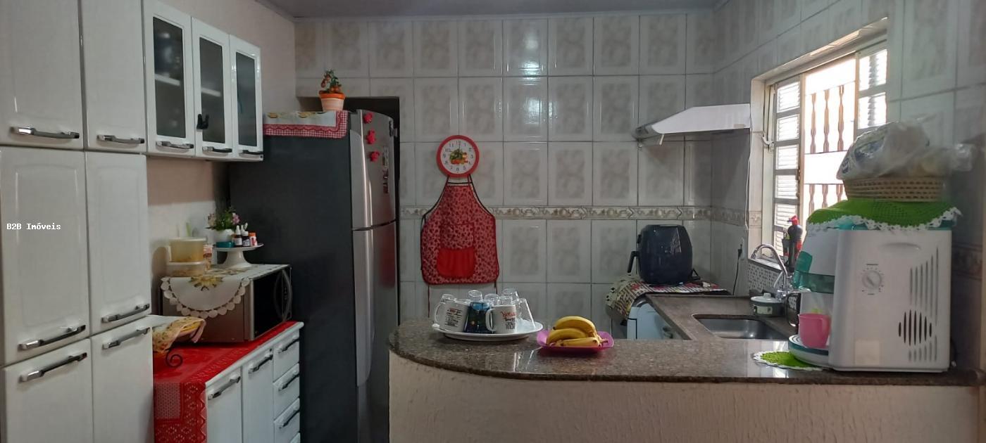 Casa à venda com 3 quartos, 150m² - Foto 6