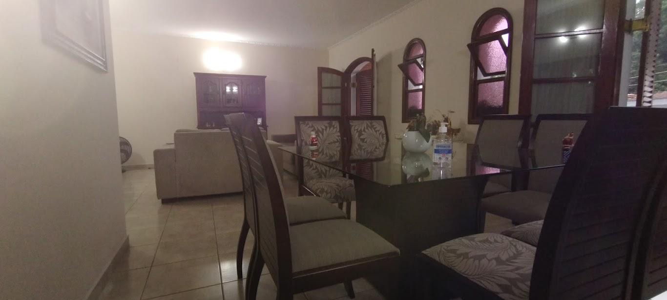 Casa à venda com 3 quartos, 198m² - Foto 4