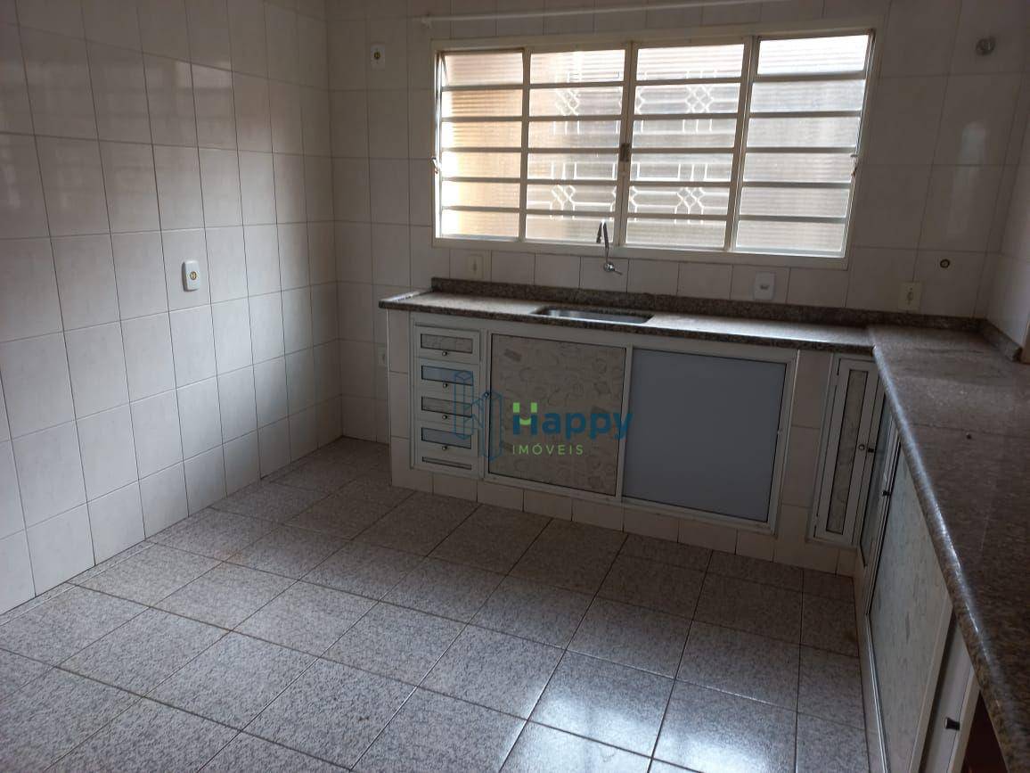 Casa à venda com 2 quartos, 208m² - Foto 5