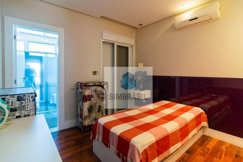 Casa à venda com 4 quartos, 370m² - Foto 16