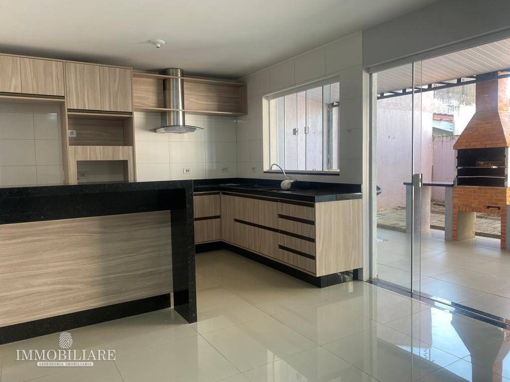 Sobrado à venda com 2 quartos, 138m² - Foto 2