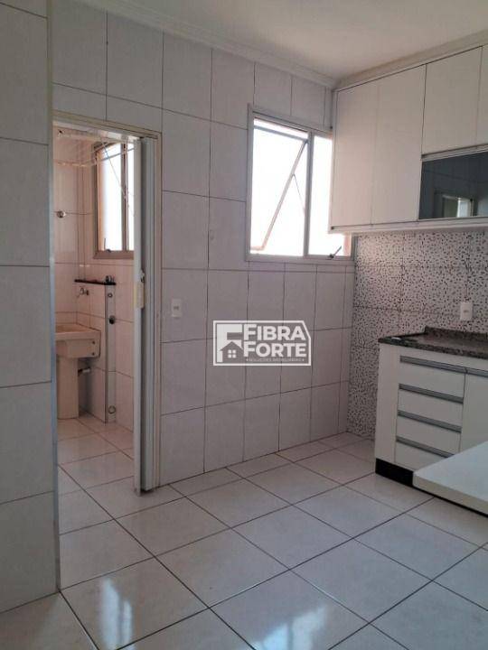 Apartamento à venda com 3 quartos, 75m² - Foto 8