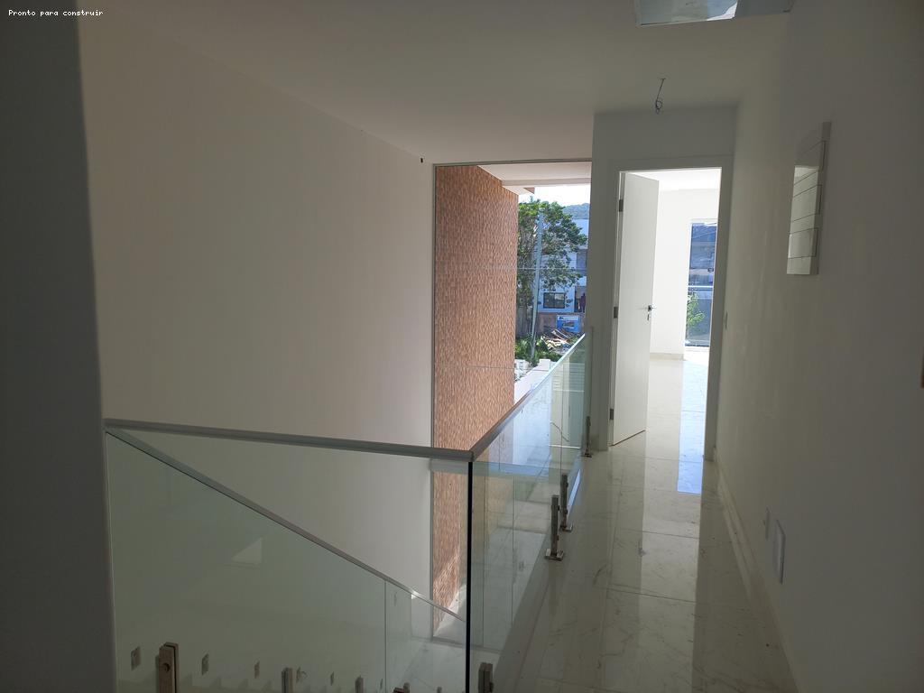 Casa à venda com 4 quartos, 214m² - Foto 12