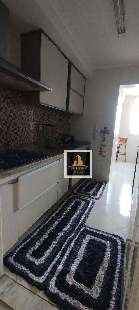 Apartamento à venda com 4 quartos, 102m² - Foto 4