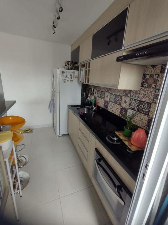 Apartamento à venda com 2 quartos, 60m² - Foto 5