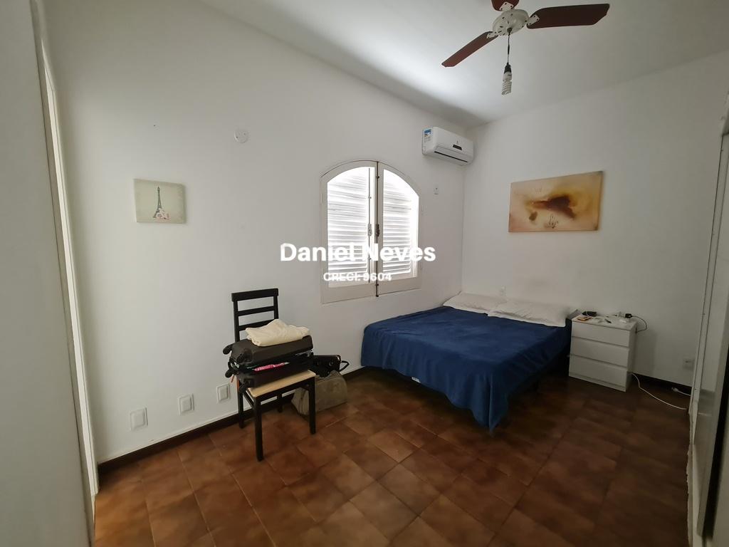 Casa à venda com 4 quartos, 309m² - Foto 35