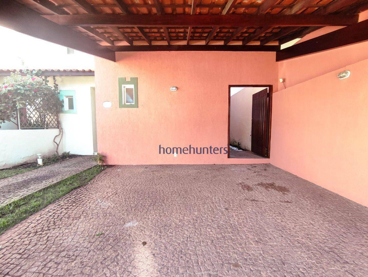 Casa de Condomínio para alugar com 3 quartos, 145m² - Foto 2