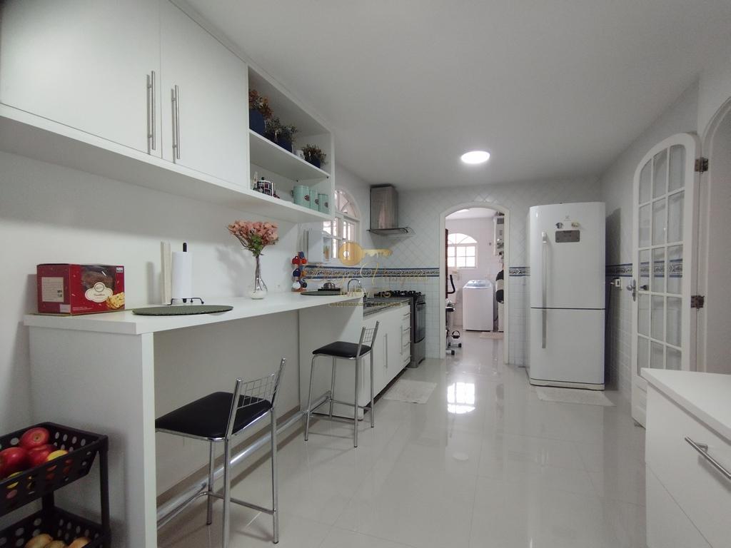 Casa de Condomínio à venda com 4 quartos, 850m² - Foto 33