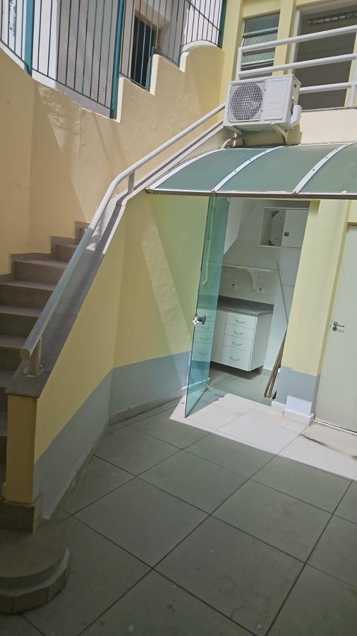 Prédio Inteiro para alugar com 9 quartos, 237m² - Foto 12