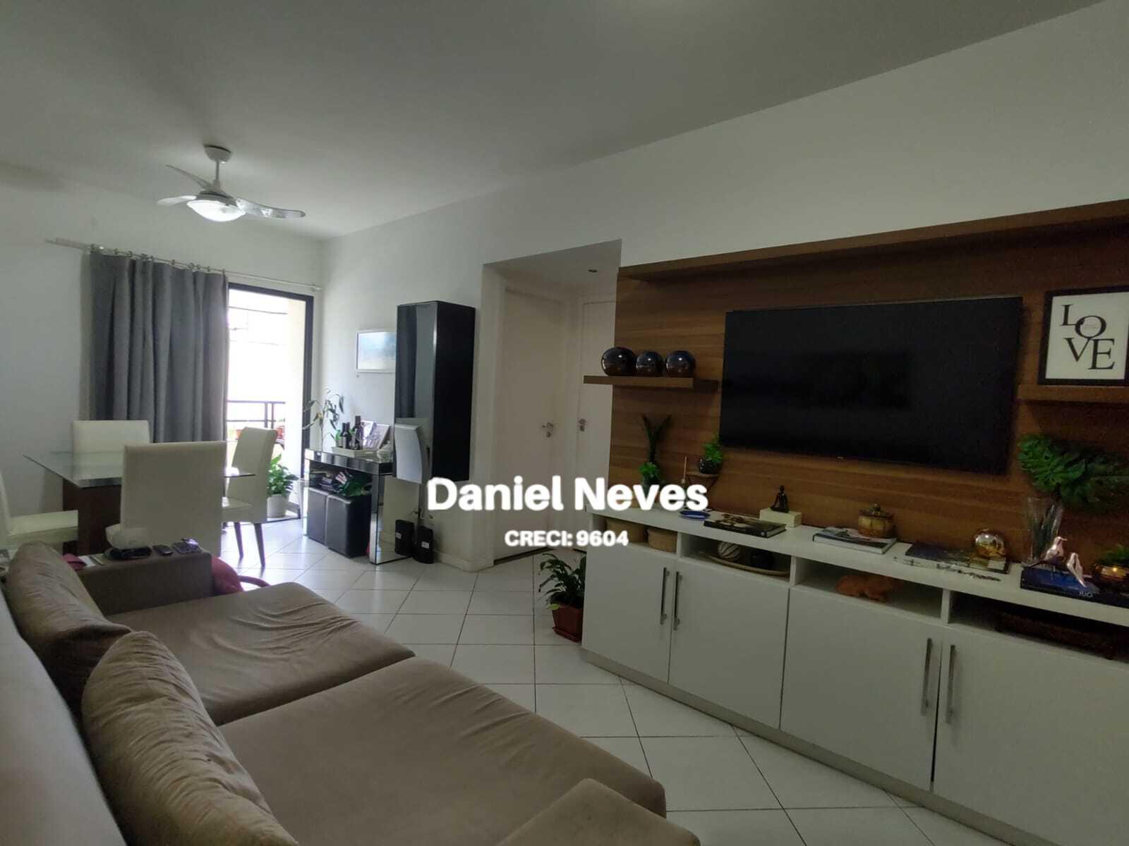 Apartamento à venda com 2 quartos, 72m² - Foto 2