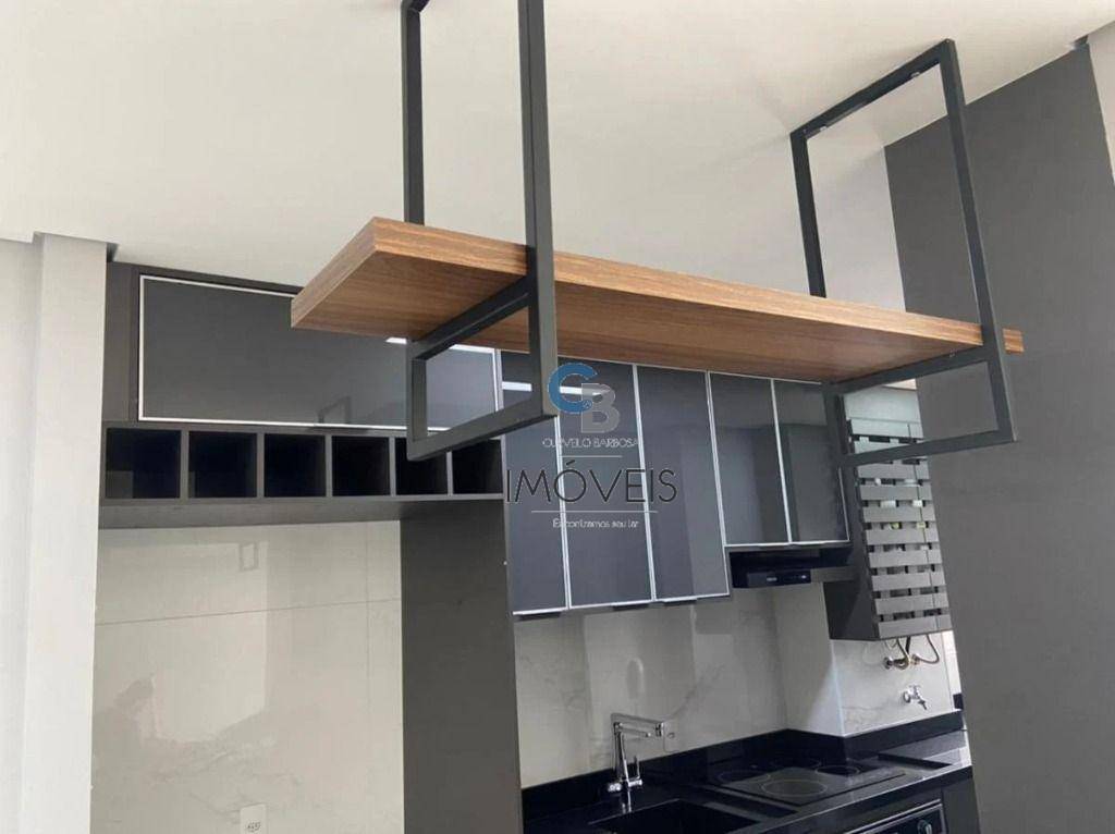 Apartamento à venda com 2 quartos, 70m² - Foto 13