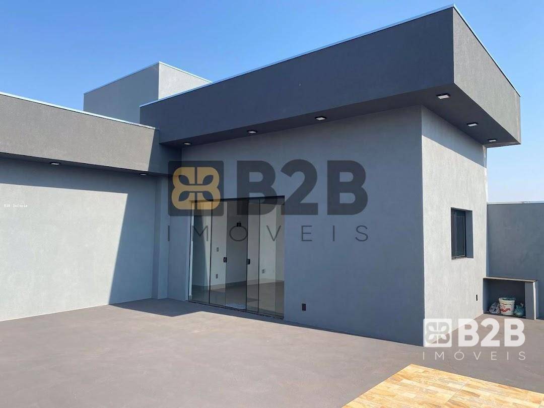 Casa à venda com 2 quartos, 90m² - Foto 2