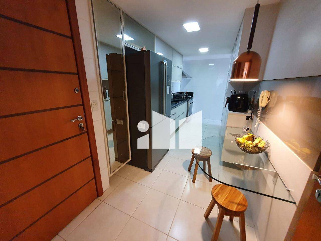 Apartamento à venda com 4 quartos, 160m² - Foto 15