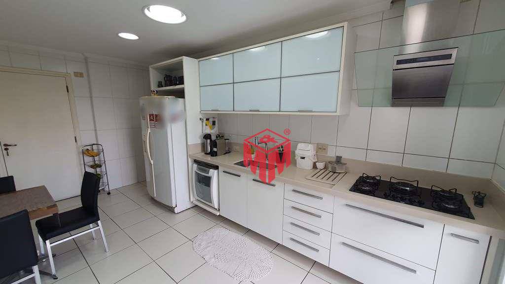 Apartamento à venda com 4 quartos, 203m² - Foto 29