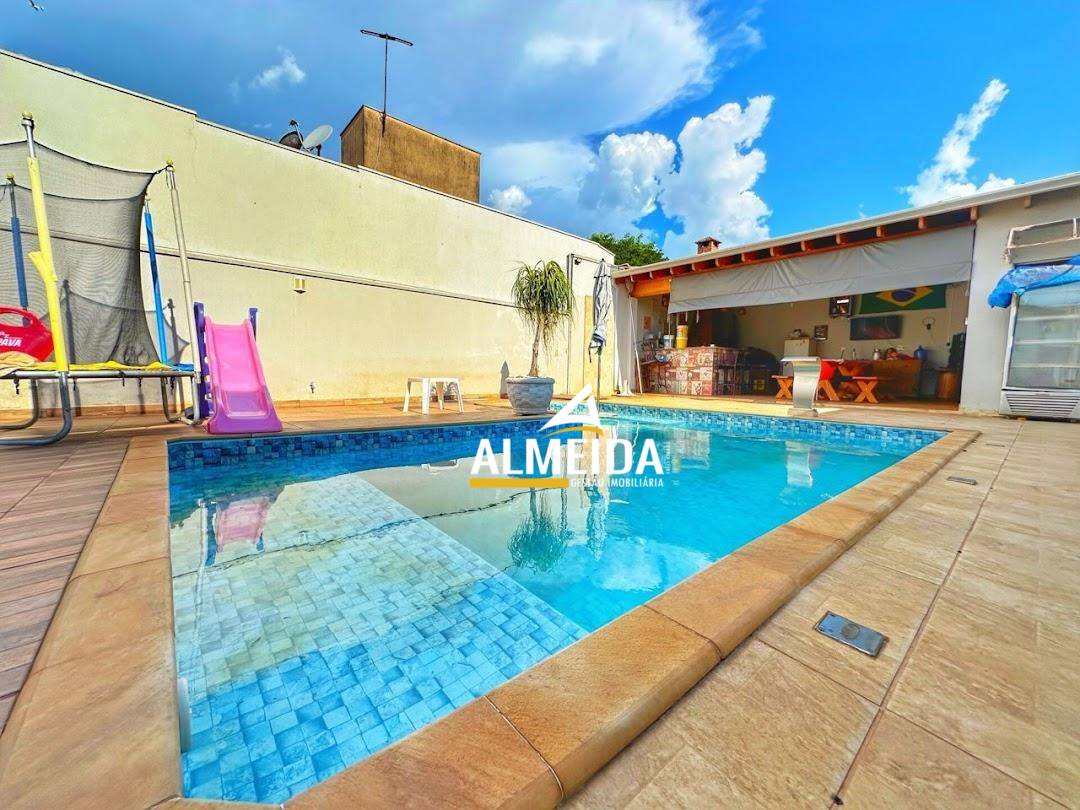 Casa, 3 quartos, 123 m² - Foto 1