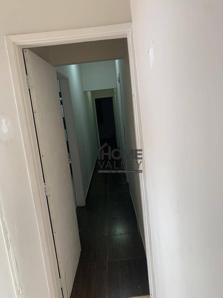 Casa à venda com 4 quartos, 190m² - Foto 13