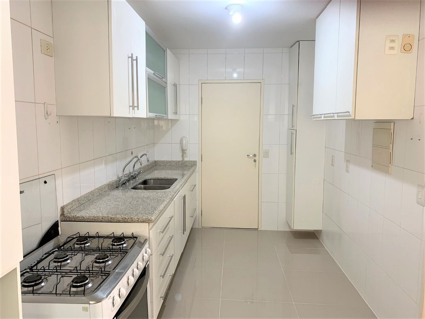 Apartamento à venda e aluguel com 3 quartos, 125m² - Foto 12