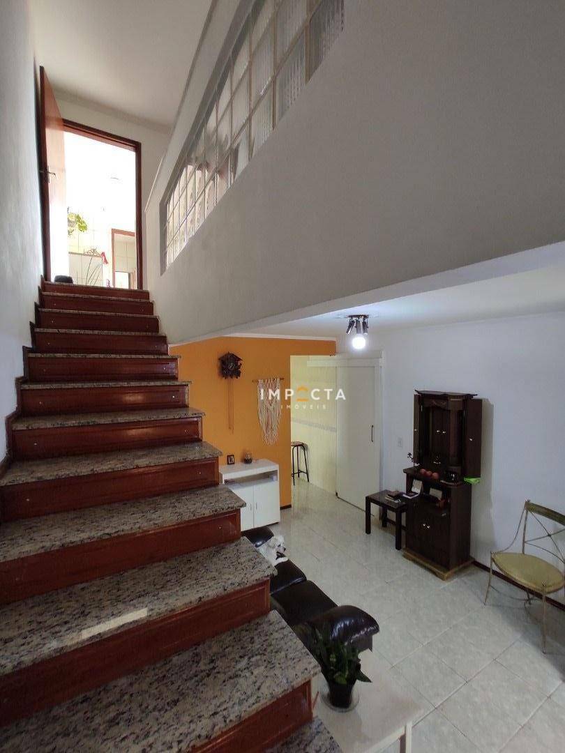 Casa à venda com 3 quartos, 157m² - Foto 12