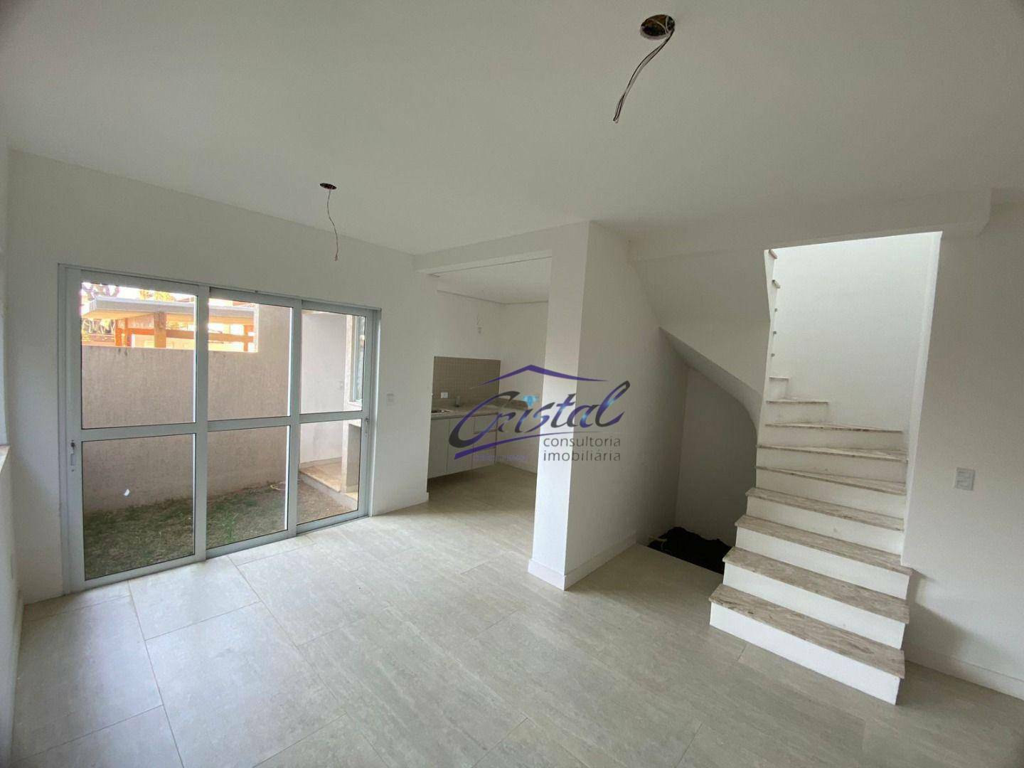 Casa à venda com 3 quartos, 100m² - Foto 5