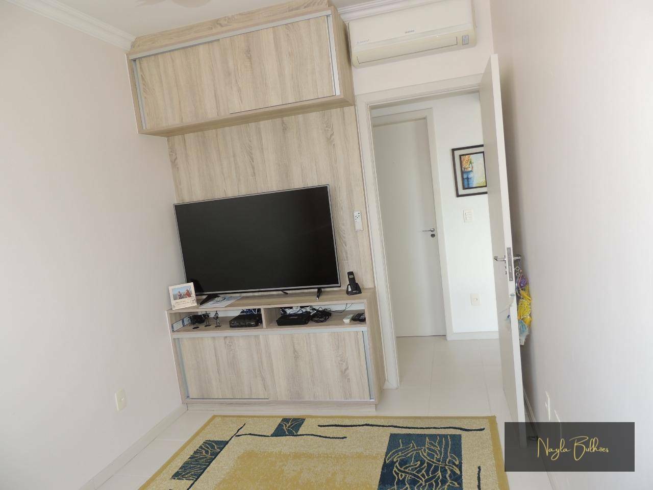 Apartamento à venda com 2 quartos, 70m² - Foto 6