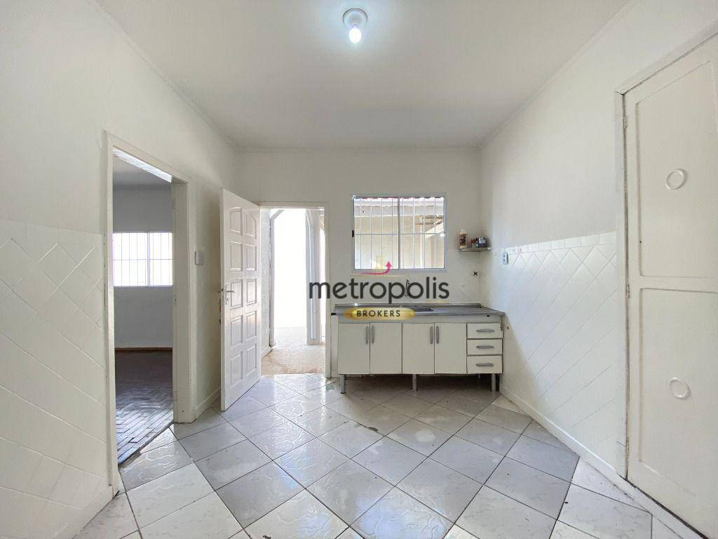 Casa para alugar com 2 quartos, 150m² - Foto 17