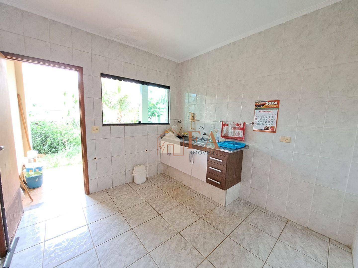 Casa à venda com 3 quartos, 178m² - Foto 14