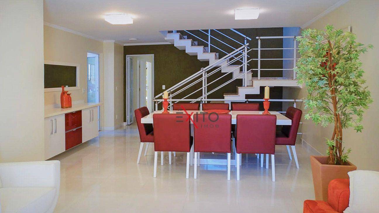 Casa à venda com 4 quartos, 349m² - Foto 3