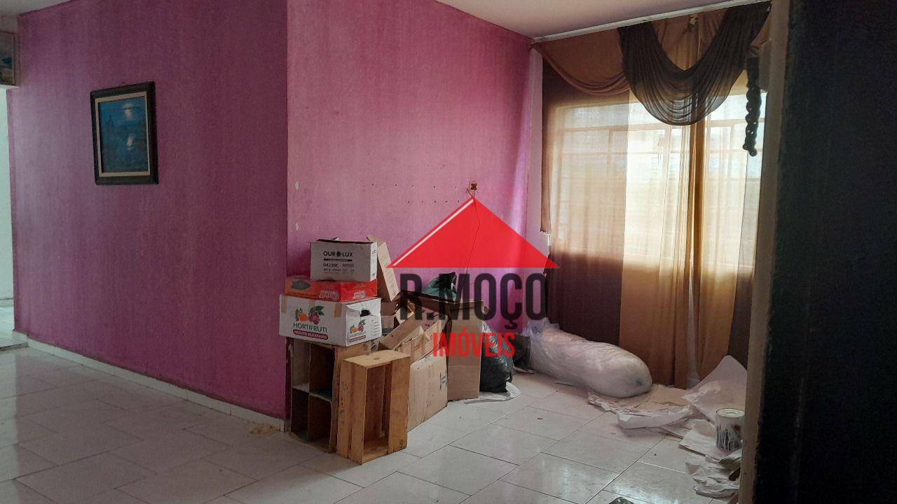 Sobrado à venda com 6 quartos, 234m² - Foto 2