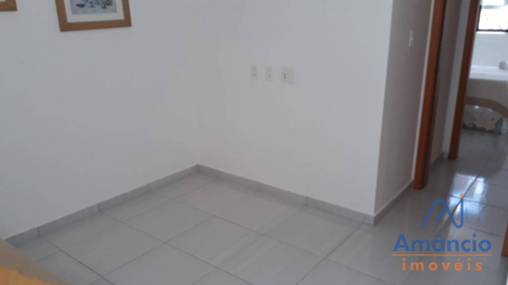 Apartamento à venda com 3 quartos, 70m² - Foto 9