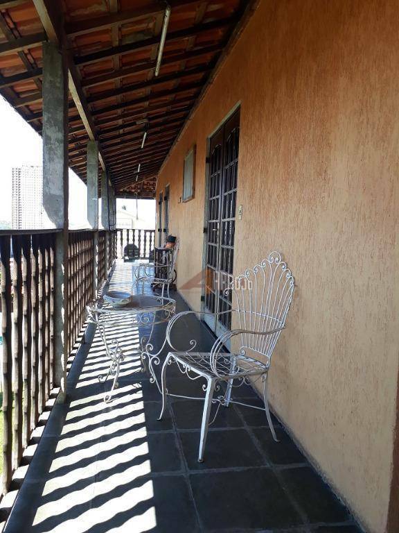 Sobrado à venda com 3 quartos, 200m² - Foto 9
