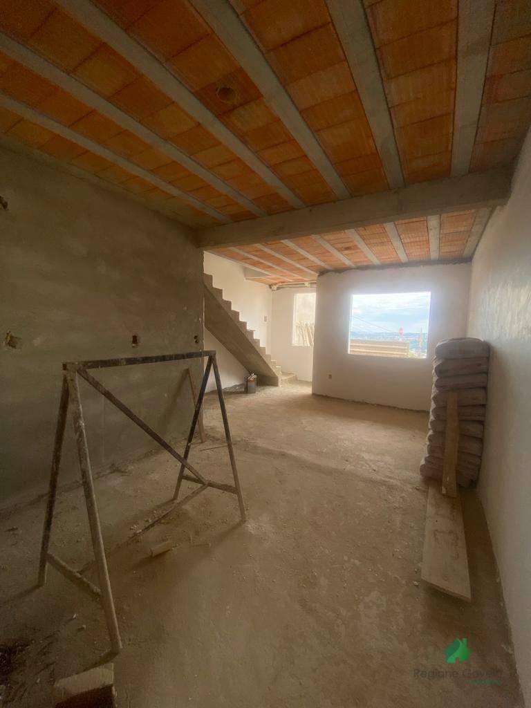 Casa à venda com 3 quartos, 110m² - Foto 8