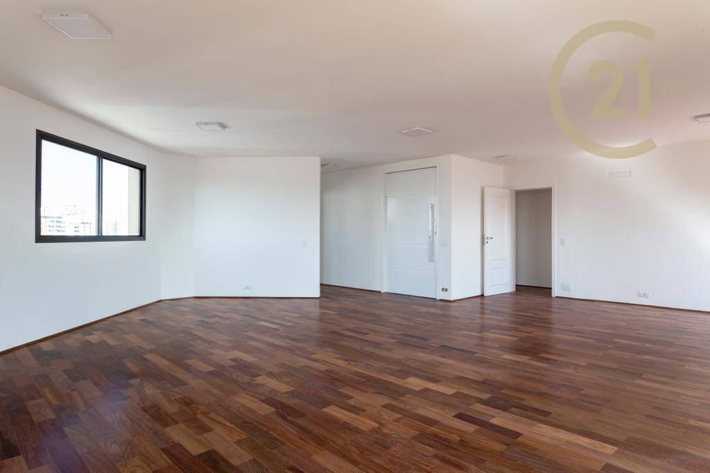 Apartamento à venda com 3 quartos, 220m² - Foto 4