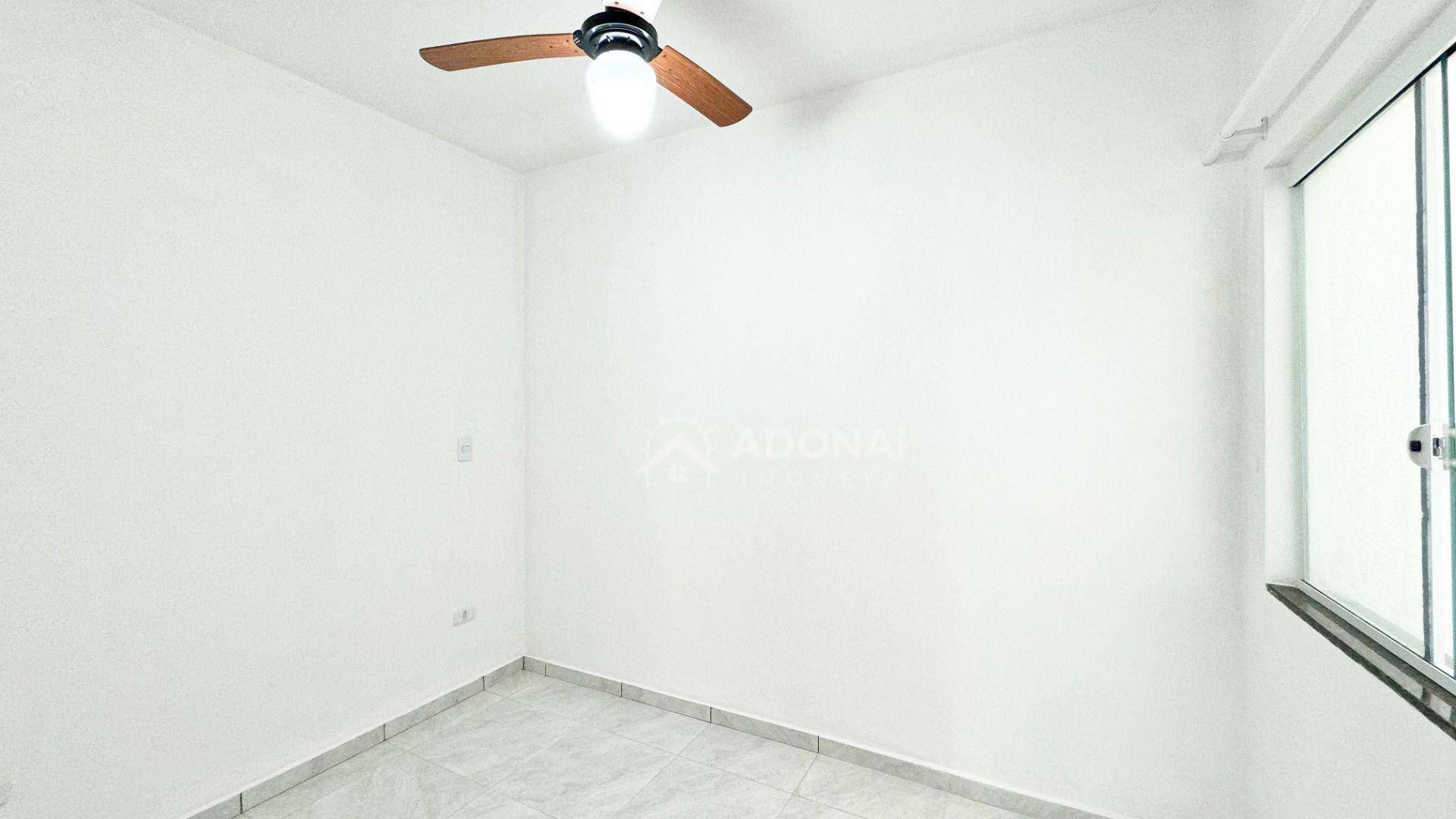 Casa à venda com 2 quartos, 40m² - Foto 11