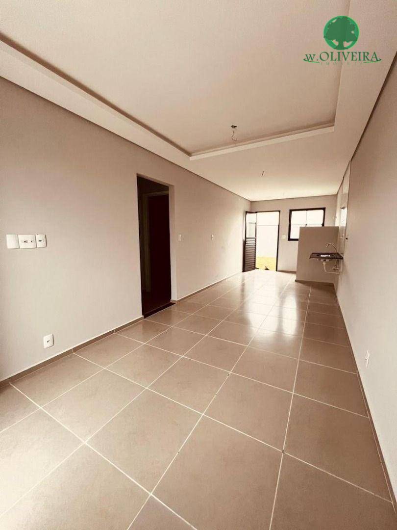 Casa à venda com 2 quartos, 52m² - Foto 5