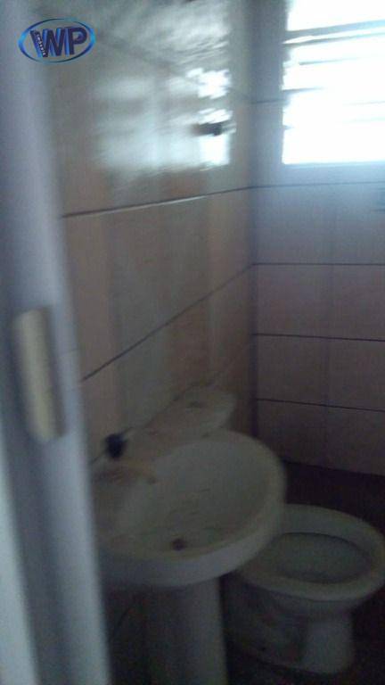 Sobrado à venda com 2 quartos, 197m² - Foto 25