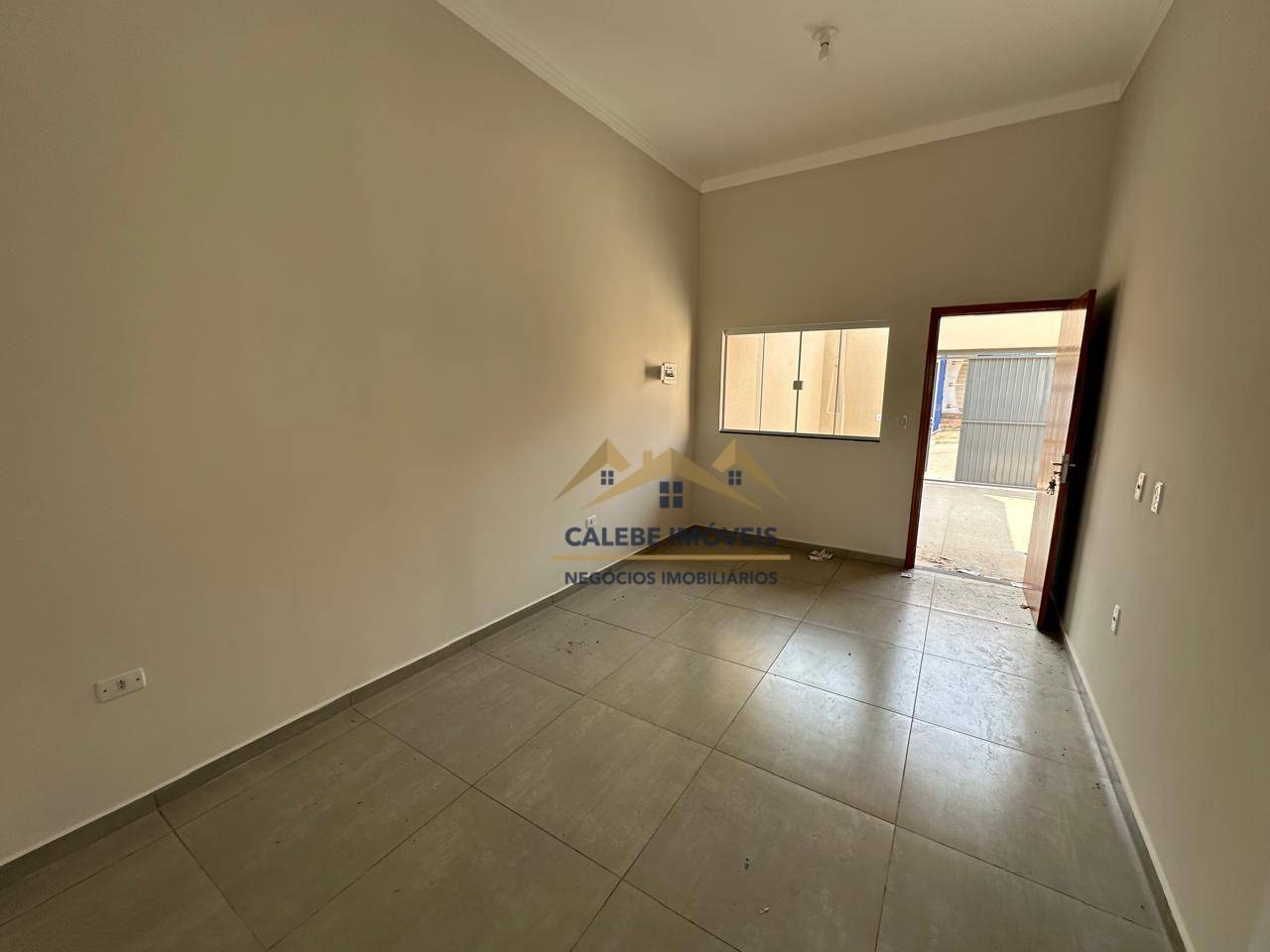 Casa à venda com 2 quartos, 66m² - Foto 4