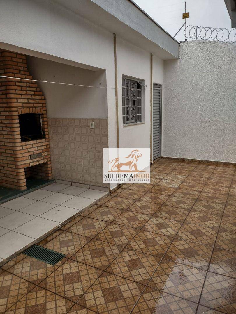 Casa à venda com 3 quartos, 140m² - Foto 1