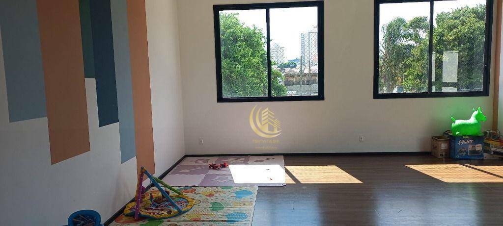 Apartamento para alugar com 3 quartos, 109m² - Foto 13