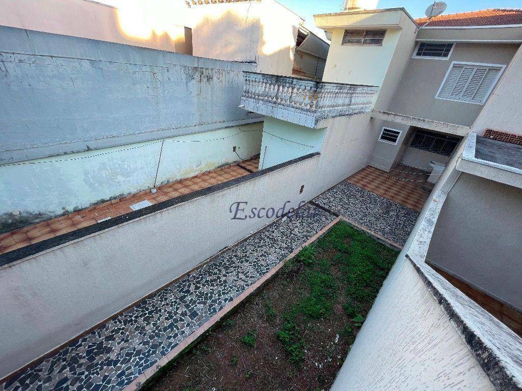 Sobrado à venda com 3 quartos, 220m² - Foto 26