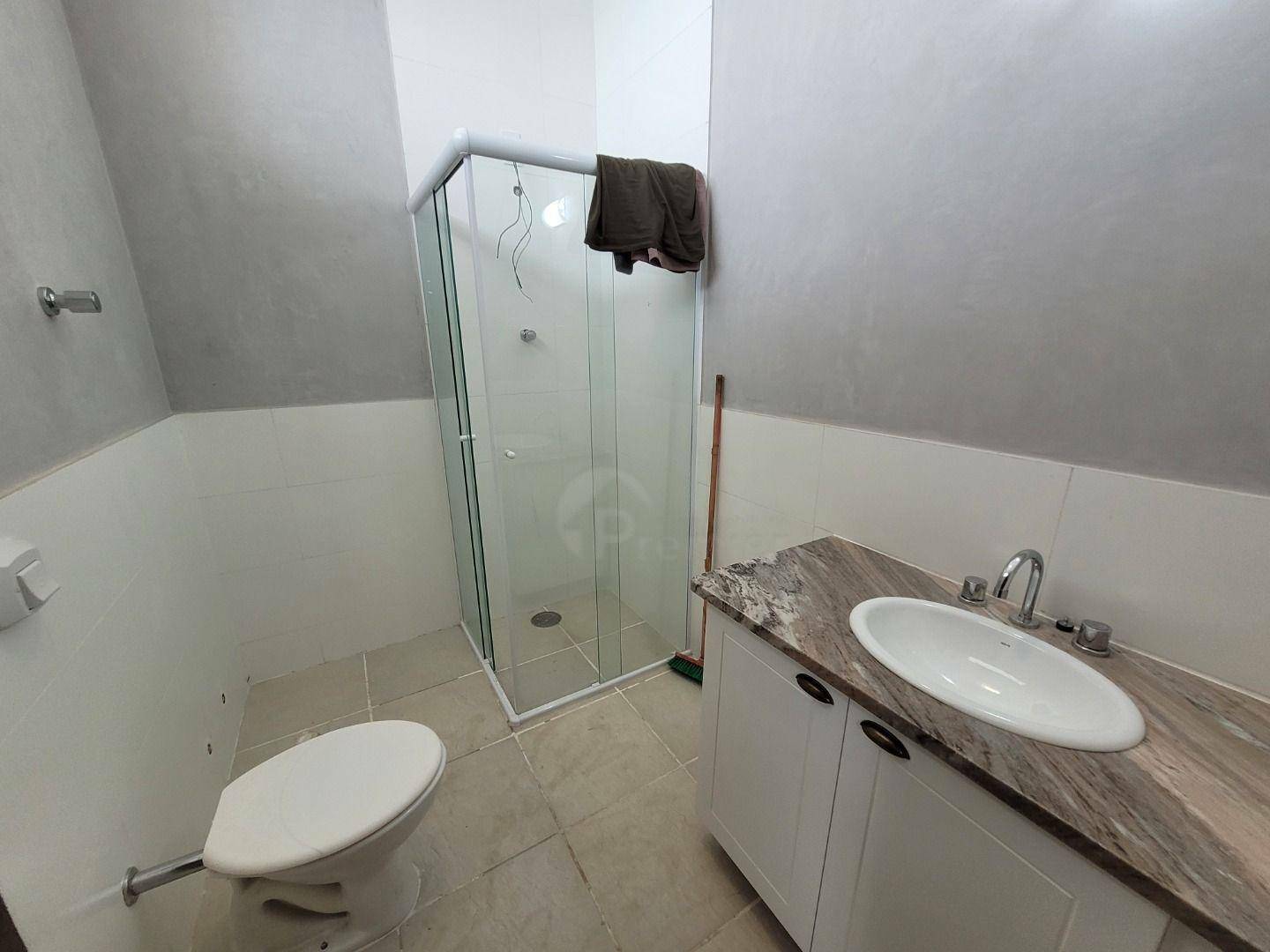 Casa à venda com 3 quartos, 231m² - Foto 15