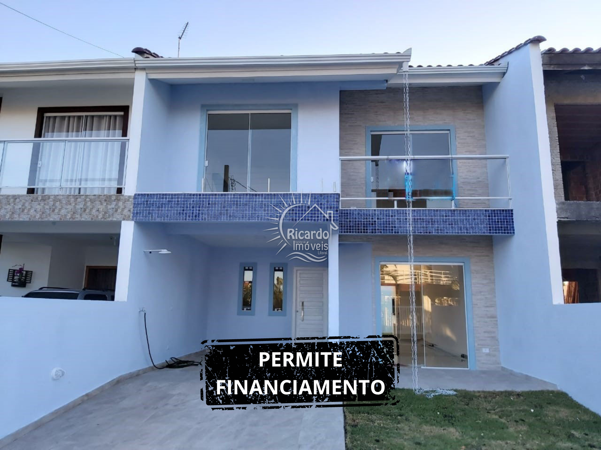 Casa à venda com 4 quartos, 181m² - Foto 1