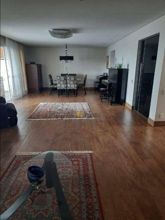 Apartamento à venda com 3 quartos, 244m² - Foto 31