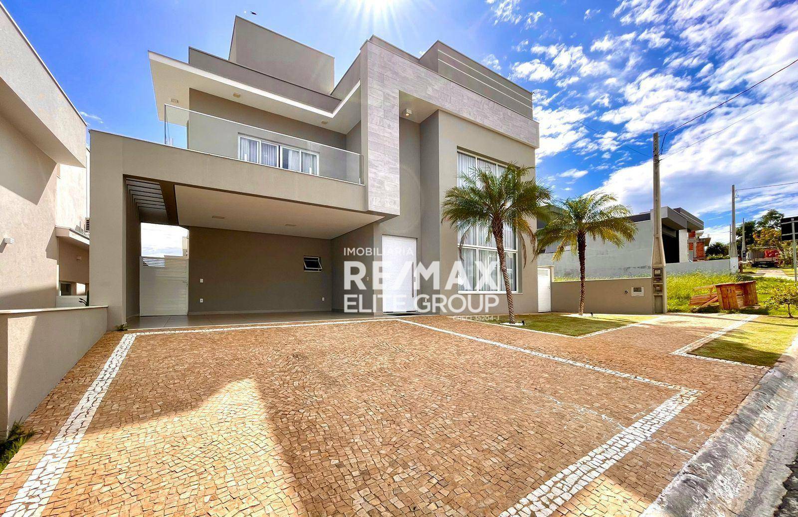 Casa de Condomínio à venda com 3 quartos, 317m² - Foto 4