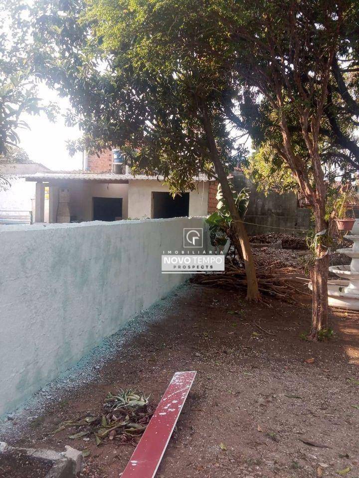 Casa à venda com 3 quartos, 80m² - Foto 11