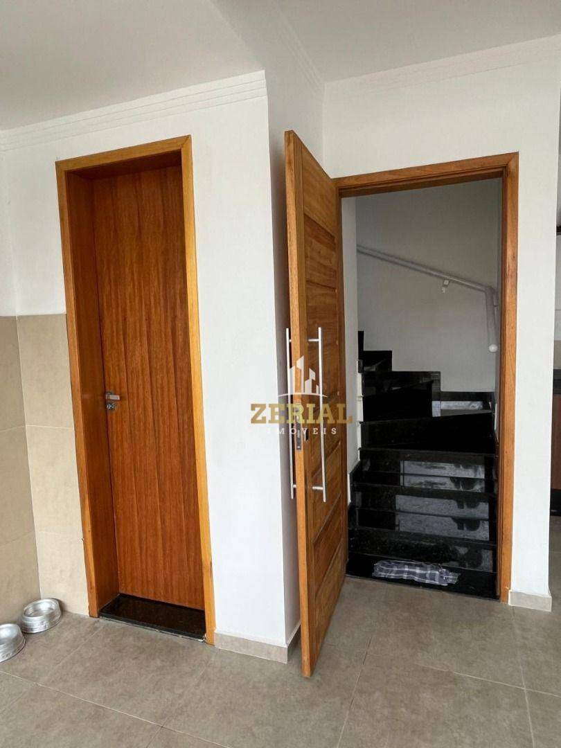 Sobrado à venda com 2 quartos, 111m² - Foto 1