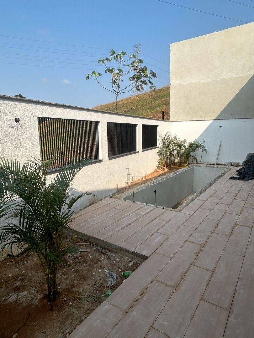 Casa à venda com 3 quartos, 225m² - Foto 24