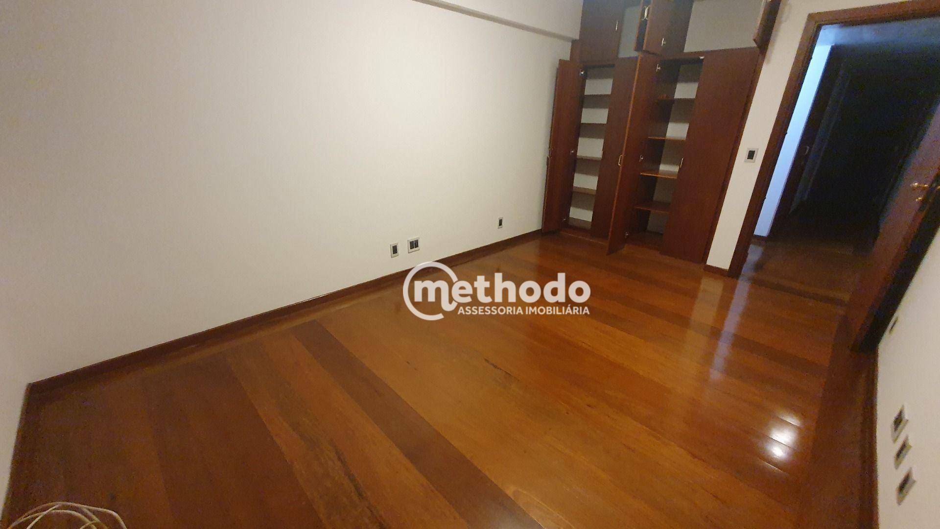 Apartamento para alugar com 4 quartos, 235m² - Foto 21