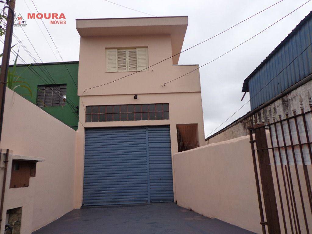 Casa à venda com 4 quartos, 210M2 - Foto 1