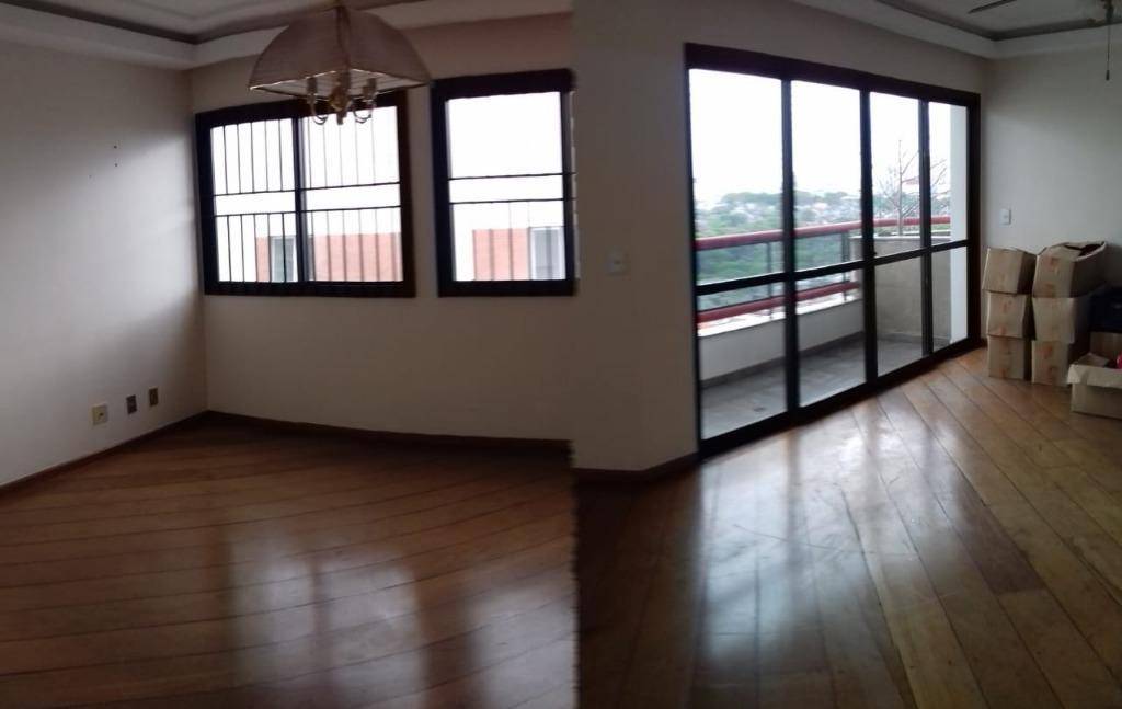 Apartamento à venda com 3 quartos, 147m² - Foto 3